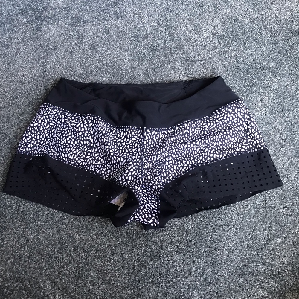 lulu lemons swim shorts size 4